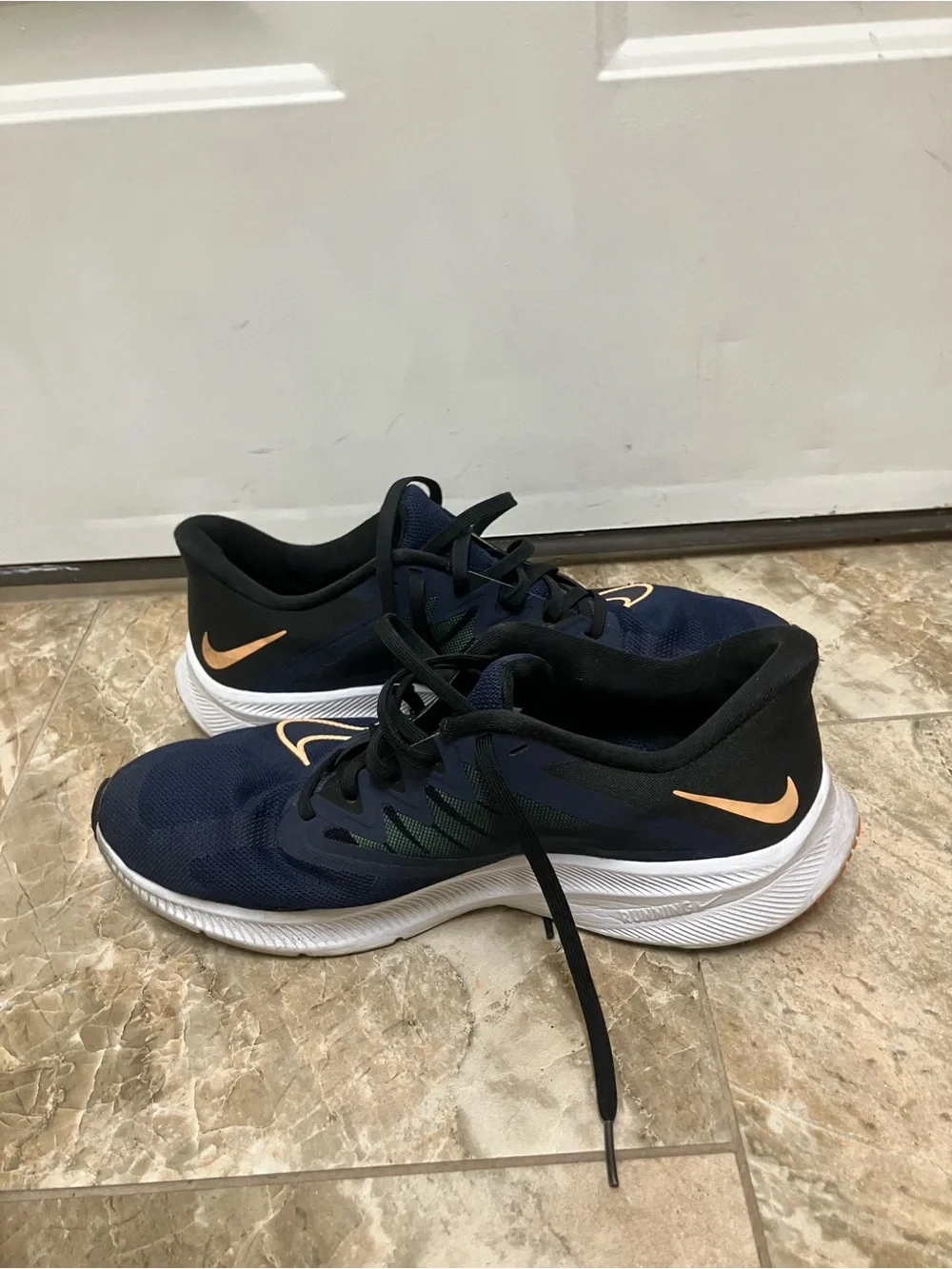 Nike Quest 6
